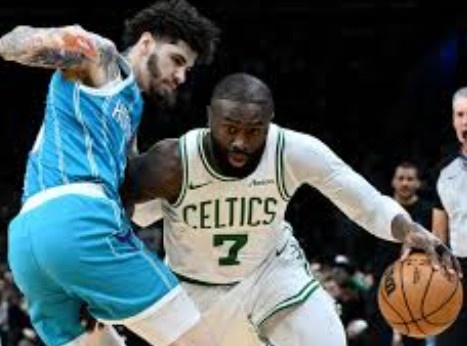 爱游戏官网-凯尔特人vs黄蜂：季后赛的硝烟味